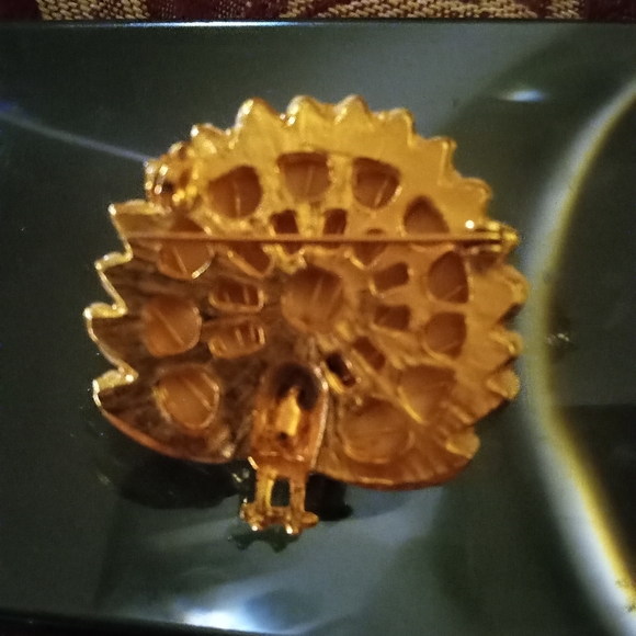 Peacock brooch - Picture 1 of 2